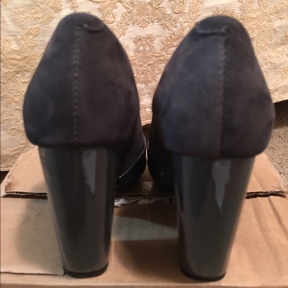 Brand new heels - Picture 4 of 4